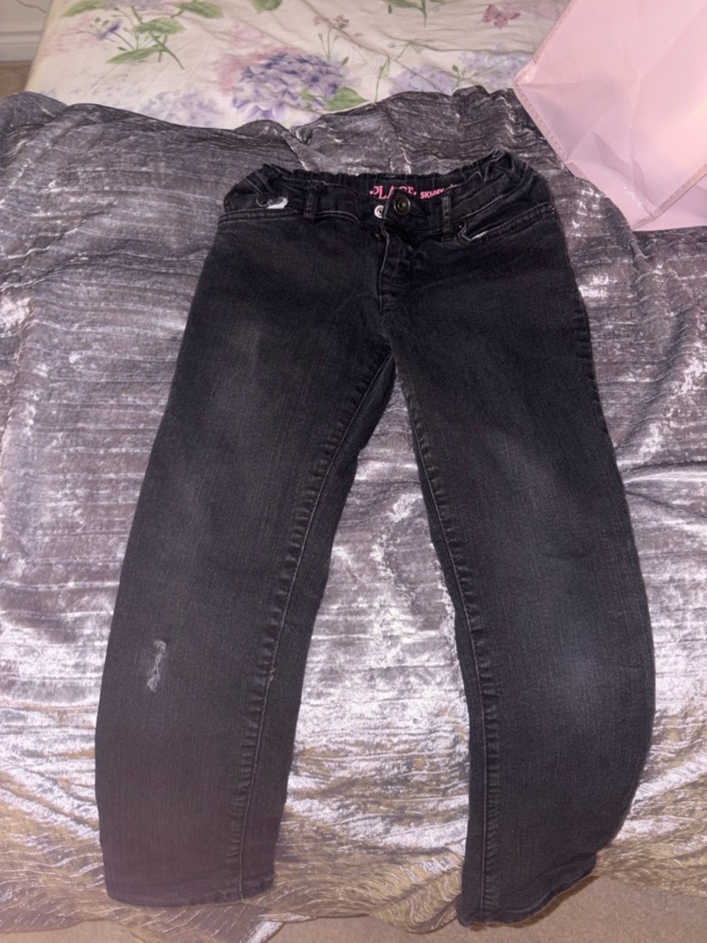 Place Black Skinny Jeans with Pink Logo Detail
